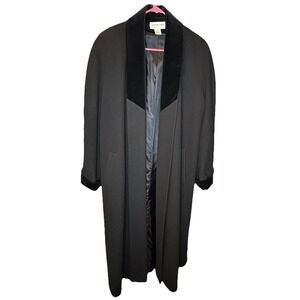 VTG Preston & York 100% Wool With 100% Cotton Trim. Velvet  Collar And Cuffs. L